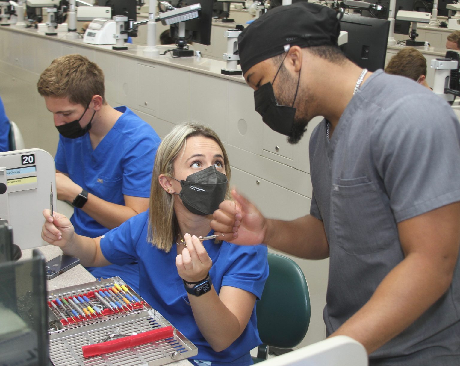 Dental School Welcomes Its Newest DDS Students – the Class of 2026 - U