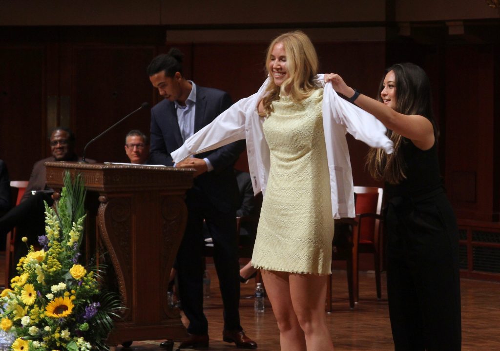 Future dentists and hygienists mark their entry into the profession at  White Coat Ceremonies — School of Dentistry